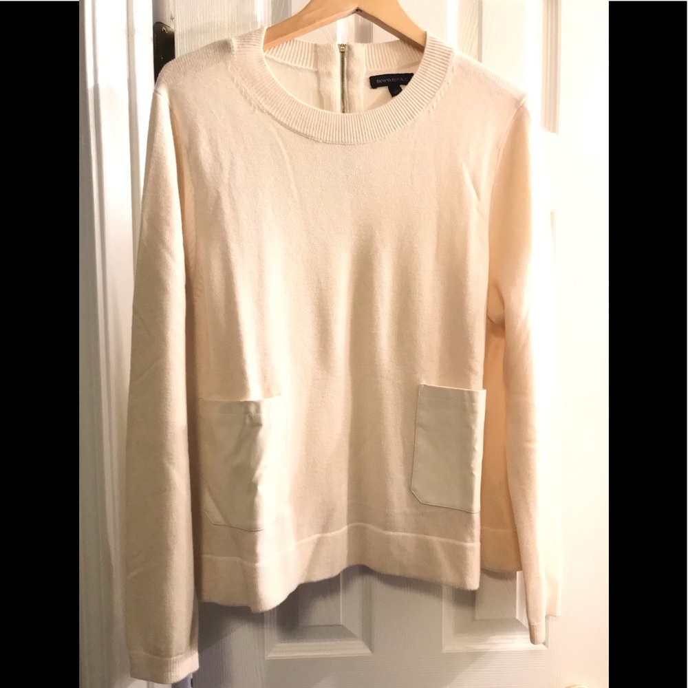 Sweater With Front Pockets - image 5